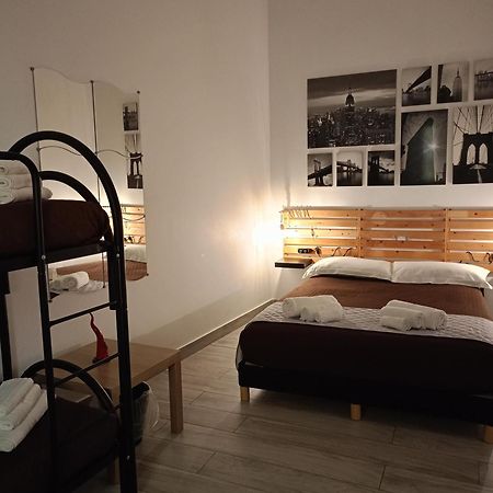 La Casa Del Rione Sanita' Hotel Наполи Екстериор снимка